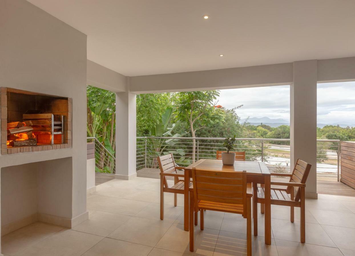 Appartamento Sunrise Bay Self Catering Plettenberg Bay Esterno foto