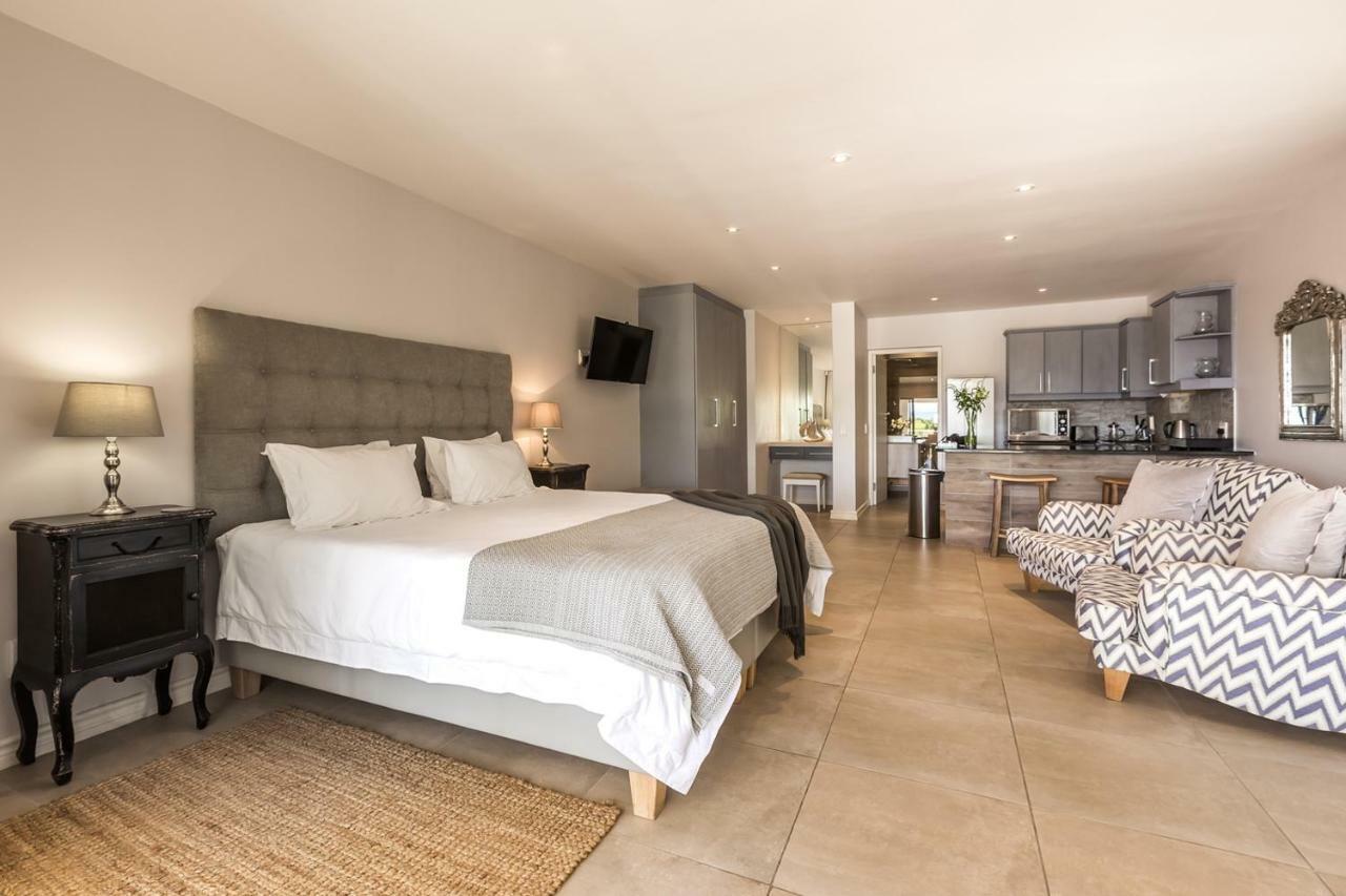 Appartamento Sunrise Bay Self Catering Plettenberg Bay Esterno foto