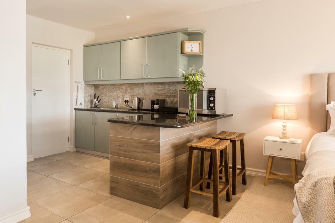 Appartamento Sunrise Bay Self Catering Plettenberg Bay Esterno foto