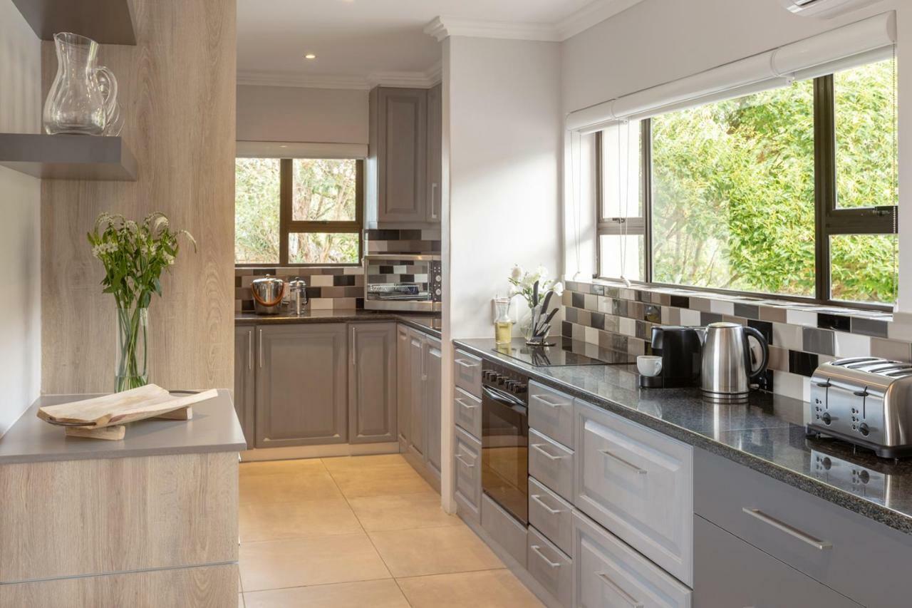 Appartamento Sunrise Bay Self Catering Plettenberg Bay Esterno foto