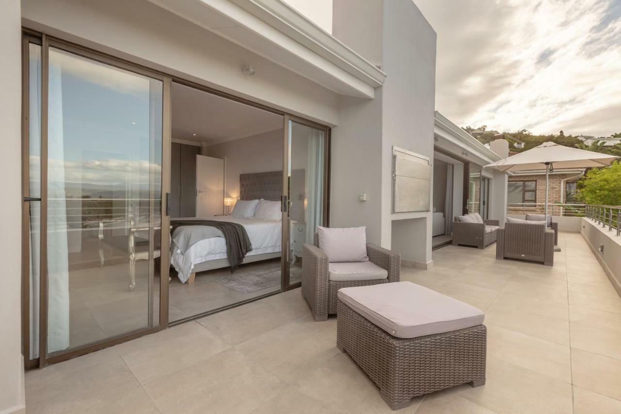 Appartamento Sunrise Bay Self Catering Plettenberg Bay Esterno foto