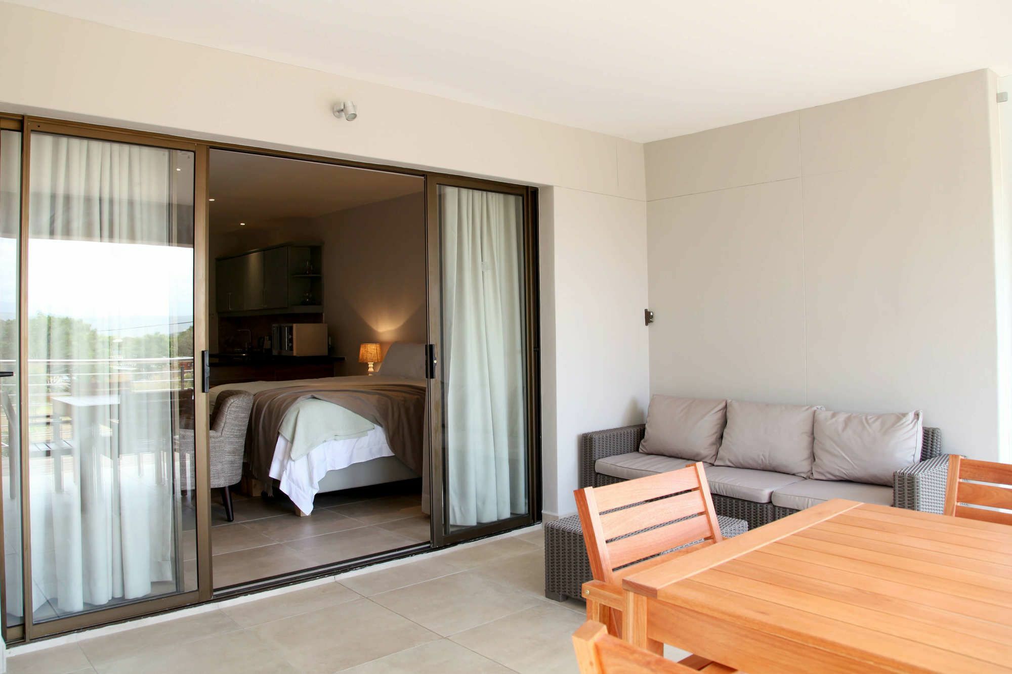 Appartamento Sunrise Bay Self Catering Plettenberg Bay Esterno foto